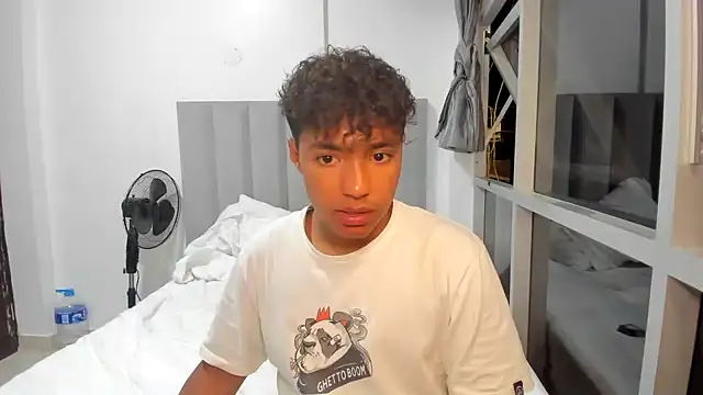 jonmaykolrose online show from December 2024 01:00:02 AM