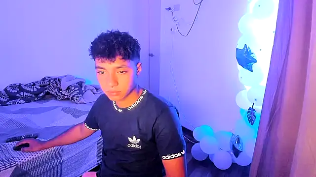 jonmaykolrose online show from February 2025 11:16:02 PM