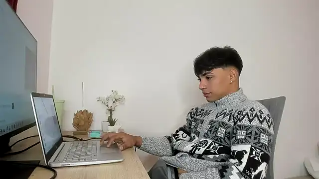 jonmaykolrose online show from October 2025 07:25:02 PM