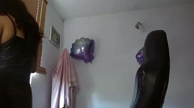 Snapshot of angelasmith15 chatting on January 2025 04:16:02 PM angelasmith15 online show from January 2025 04:16:02 PM