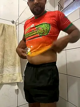 Snapshot of Sheik_z_o chatting on October 2025 07:45:02 PM Sheik z o online show from October 2025 07:45:02 PM