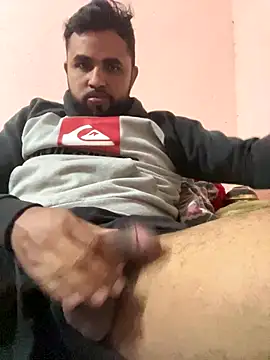 Snapshot of Sheik_z_o chatting on October 2025 11:49:02 PM Sheik z o online show from October 2025 11:49:02 PM