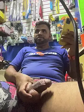 Snapshot of Sheik_z_o chatting on November 2025 10:41:02 PM Sheik z o online show from November 2025 10:41:02 PM