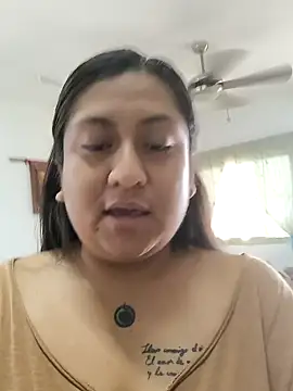 Snapshot of EmpaticBolillo chatting on October 2025 02:12:02 PM EmpaticBolillo online show from October 2025 02:12:02 PM