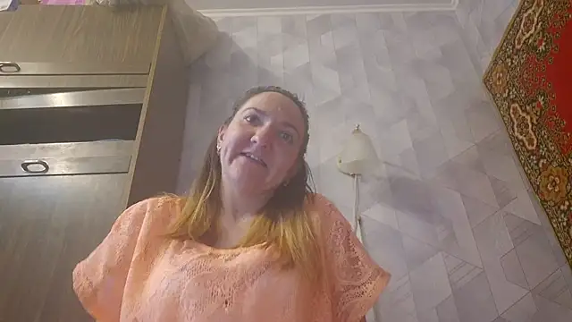 Snapshot of EstrellaWalters chatting on May 2026 08:55:01 AM EstrellaWalters online show from May 2026 08:55:01 AM