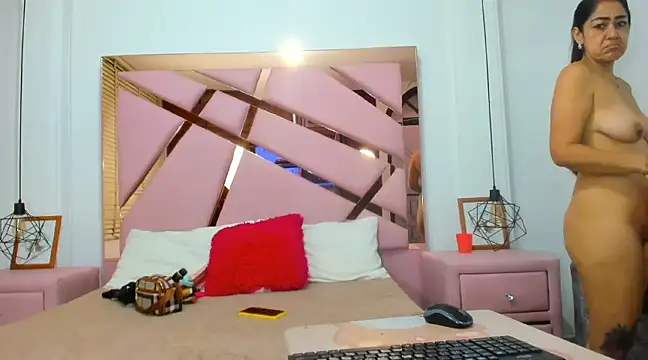 FerANDviki online show from February 2025 12:26:02 PM