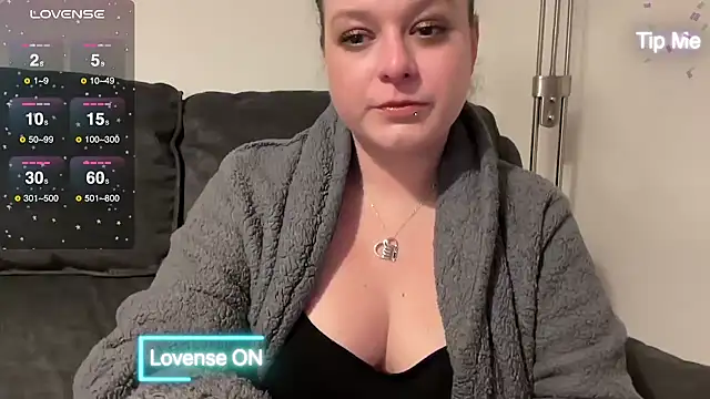 NaughtyWifeUK online show from February 2025 11:23:02 PM