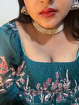 Ayesha mahi online show from October 2025 01:56:02 PM