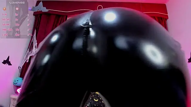 Maddissonlove online show from October 2025 01:12:02 PM