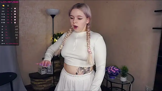 ZaraCreedon online show from February 2025 07:30:02 PM