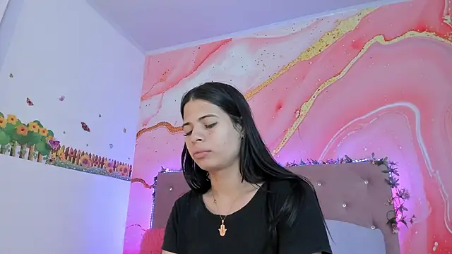 Daisy  rose online show from February 2025 11:06:02 AM