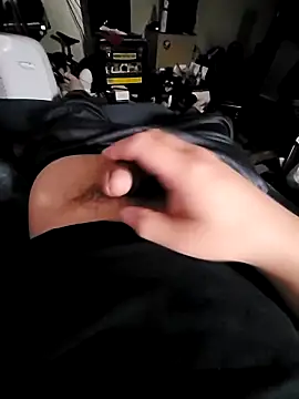 thickstickman online show from November 2025 09:39:01 PM