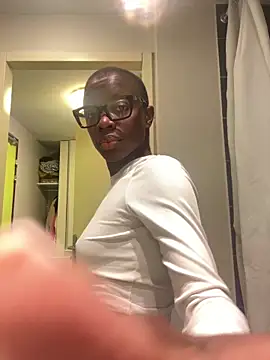 Snapshot of pupine35 chatting on February 2026 12:08:01 PM pupine35 online show from February 2026 12:08:01 PM