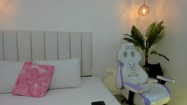 Ada Monroe10 online show from February 2025 12:59:01 PM