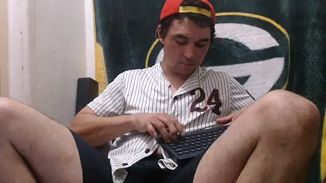 Snapshot of Apeezy14 chatting on December 2024 09:19:02 PM Apeezy14 online show from December 2024 09:19:02 PM