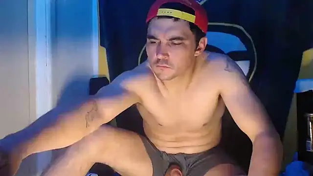 Snapshot of Apeezy14 chatting on January 2025 10:01:01 AM Apeezy14 online show from January 2025 10:01:01 AM