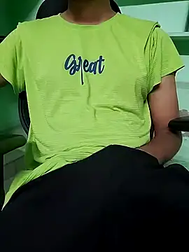 Smartboi007 online show from December 2024 06:33:01 AM