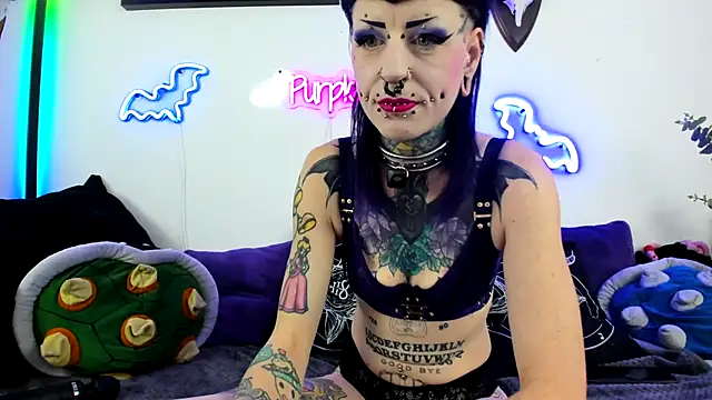 Purple Coffin666 online show from April 2026 12:22:01 PM