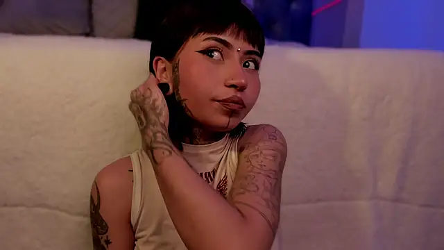 Evangeline bell online show from December 2024 06:14:01 PM