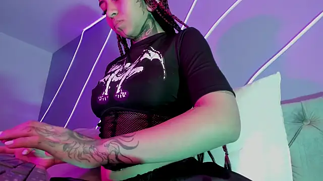 Evangeline bell online show from January 2025 12:13:02 PM