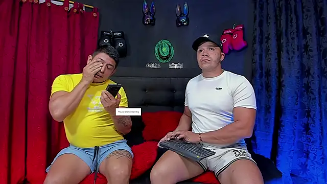 Snapshot of AndyandFran chatting on April 2026 10:45:01 PM AndyandFran online show from April 2026 10:45:01 PM
