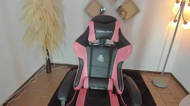 kattadoll online show from February 2026 07:54:01 PM