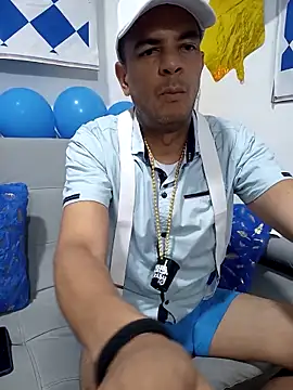 latinmartin73 online show from September 2025 12:46:02 AM