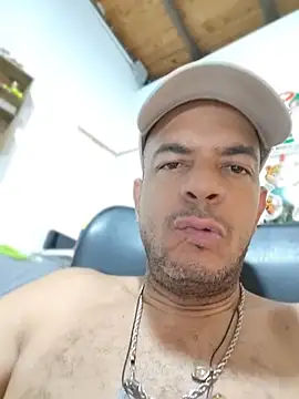 latinmartin73 online show from June 2026 04:46:01 AM