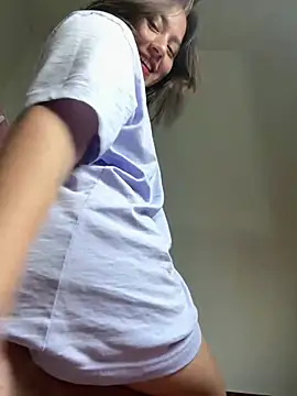 Snapshot of kittyfresita chatting on January 2025 03:23:01 AM kittyfresita online show from January 2025 03:23:01 AM