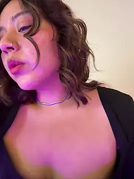 Snapshot of kittyfresita chatting on February 2025 01:12:02 AM kittyfresita online show from February 2025 01:12:02 AM