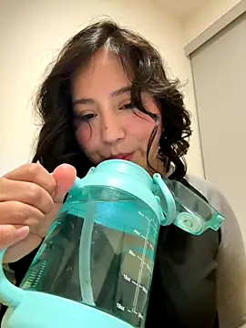 Snapshot of kittyfresita chatting on October 2025 12:20:02 AM kittyfresita online show from October 2025 12:20:02 AM