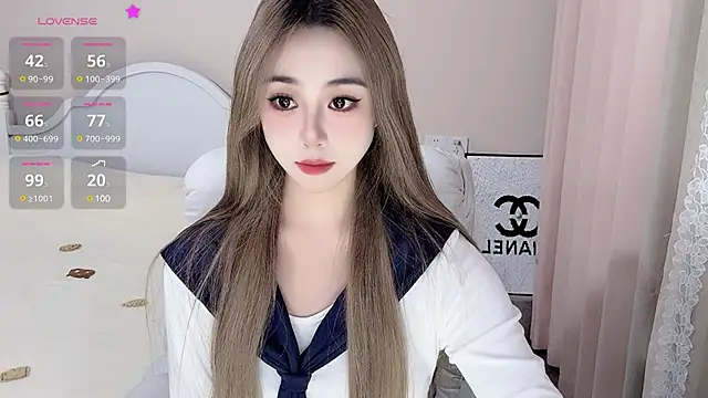 Caitlyn   online show from December 2024 03:31:02 PM