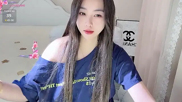 Caitlyn   online show from March 2025 12:32:02 PM