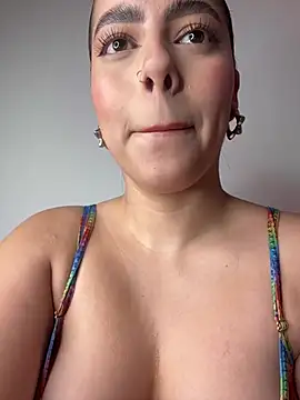 Snapshot of DakotaShelby chatting on January 2025 01:32:01 AM DakotaShelby online show from January 2025 01:32:01 AM