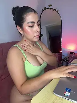 Snapshot of DakotaShelby chatting on January 2025 10:01:01 PM DakotaShelby online show from January 2025 10:01:01 PM