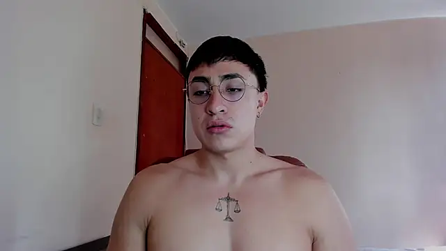 Leoknight online show from March 2025 07:37:02 PM