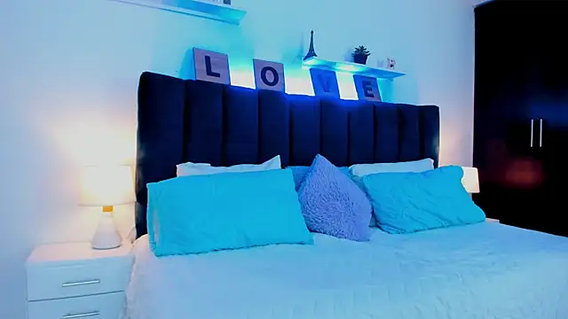 Mia brunette26 online show from January 2025 02:25:01 AM