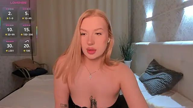 Emma  Leee online show from February 2026 01:03:02 AM