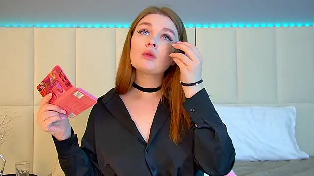 CrystalLyons online show from March 2025 03:37:02 PM