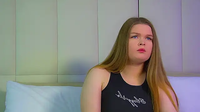 CrystalLyons online show from October 2025 12:13:02 PM