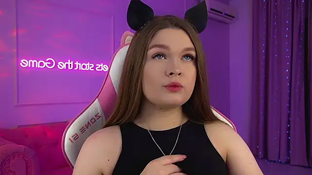 CrystalLyons online show from March 2026 06:26:01 PM