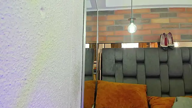 JESSYCORTES online show from September 2025 01:55:01 PM