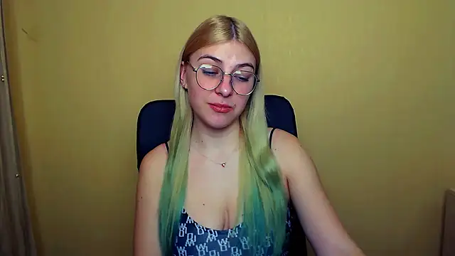 Luna Lush  online show from January 2025 11:32:02 AM