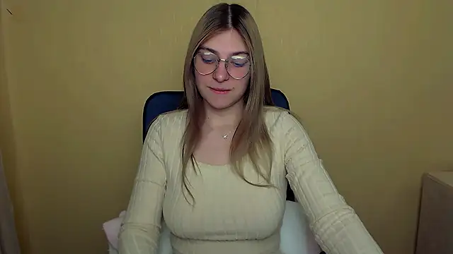 Luna Lush  online show from October 2025 08:42:02 AM