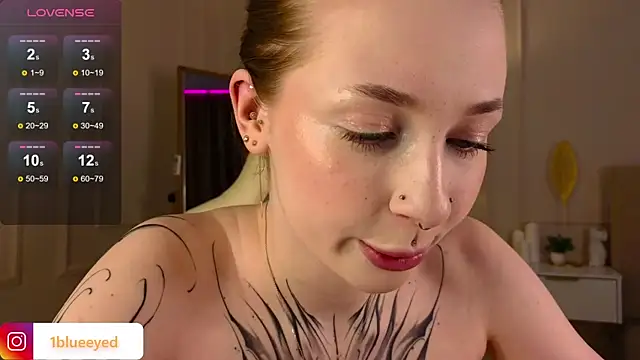 Snapshot of CurlyJenn chatting on March 2025 12:31:02 PM CurlyJenn online show from March 2025 12:31:02 PM