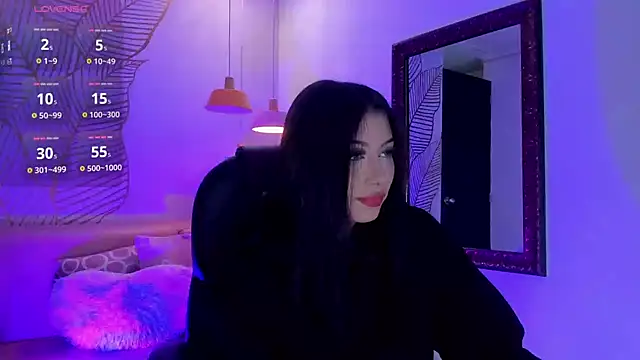 ZaraLim online show from March 2025 12:25:02 PM