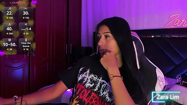 ZaraLim online show from September 2025 11:38:01 PM