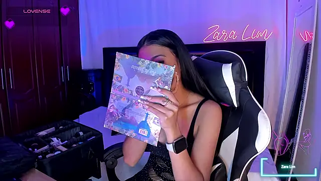 ZaraLim online show from November 2025 09:36:02 PM