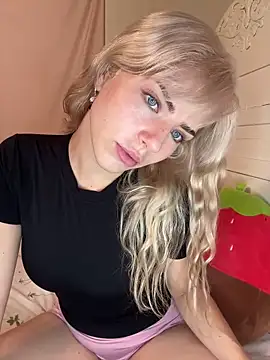 SirenitySirenxx online show from January 2025 01:42:02 AM