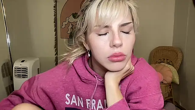 SirenitySirenxx online show from March 2025 03:08:01 AM